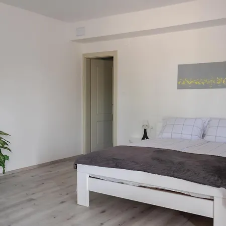 Apartma Oddih * Dutovlje
