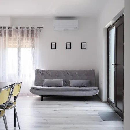 Apartma Oddih *