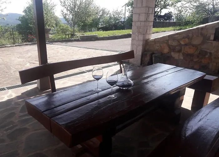 Apartma Oddih Dutovlje