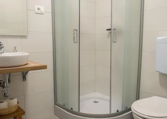 Apartma Oddih דירה Dutovlje